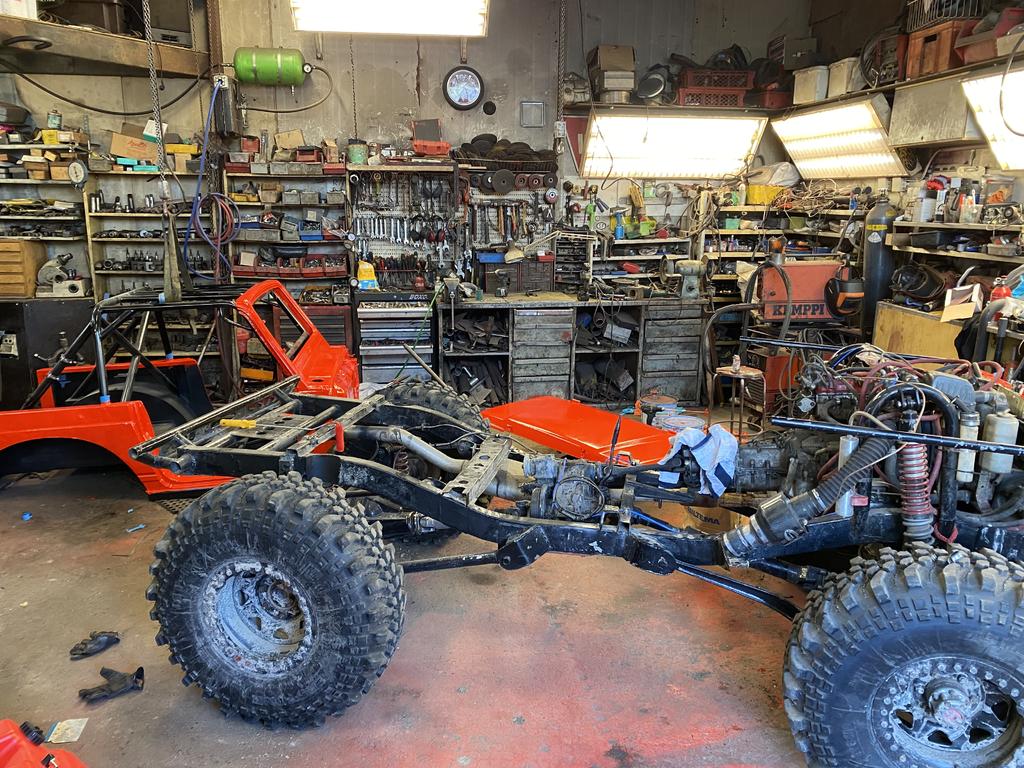 87ECB086 0074 478D 8E90 B3D8B5824004