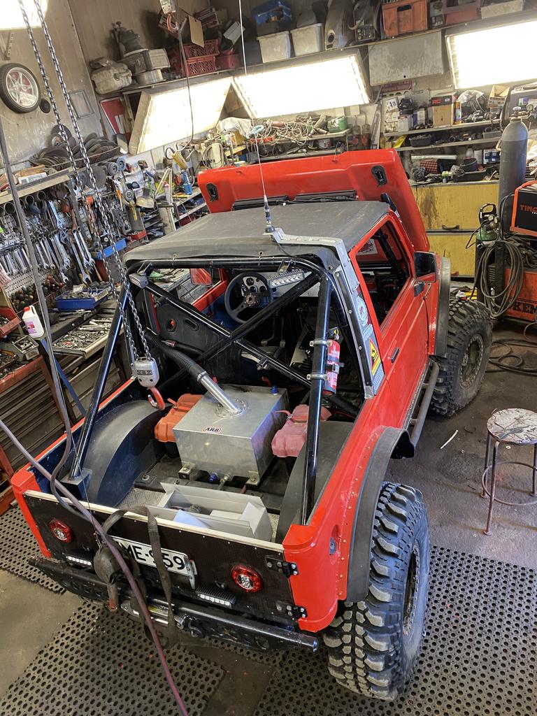 EA79A976 29F7 4B2D 977D 8F5023E7B941