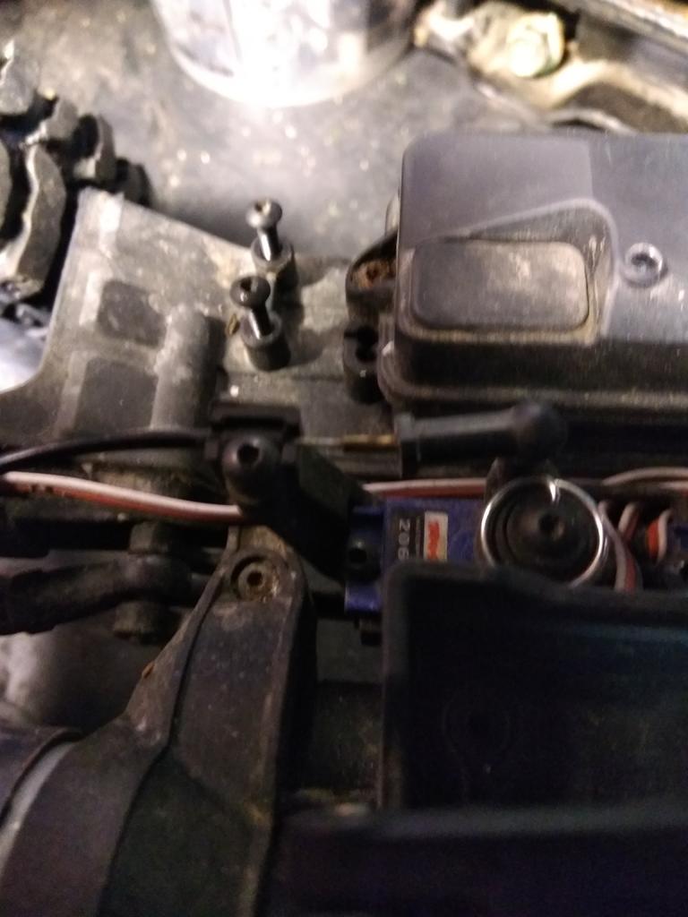 Lukko vaijereitten pidikkeet