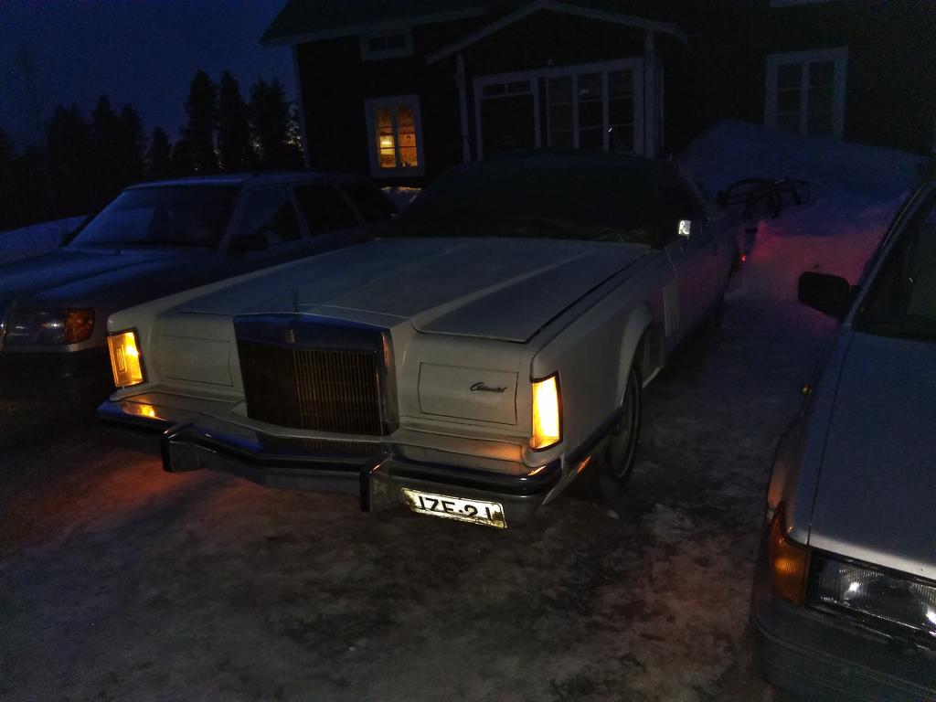 etuparkit pimeess, wau