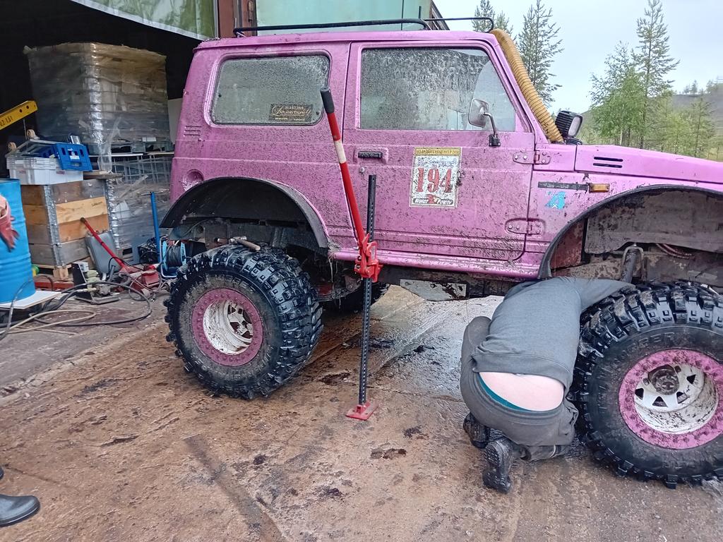 Jousen korvan hitsausta ja matka psee jatkumaan