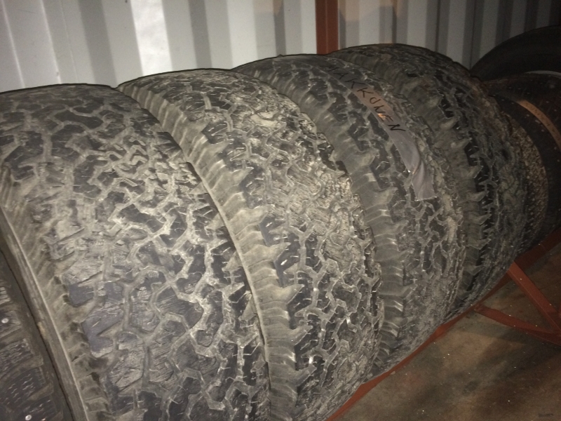 235/70R16 BF Goodrich all terrain